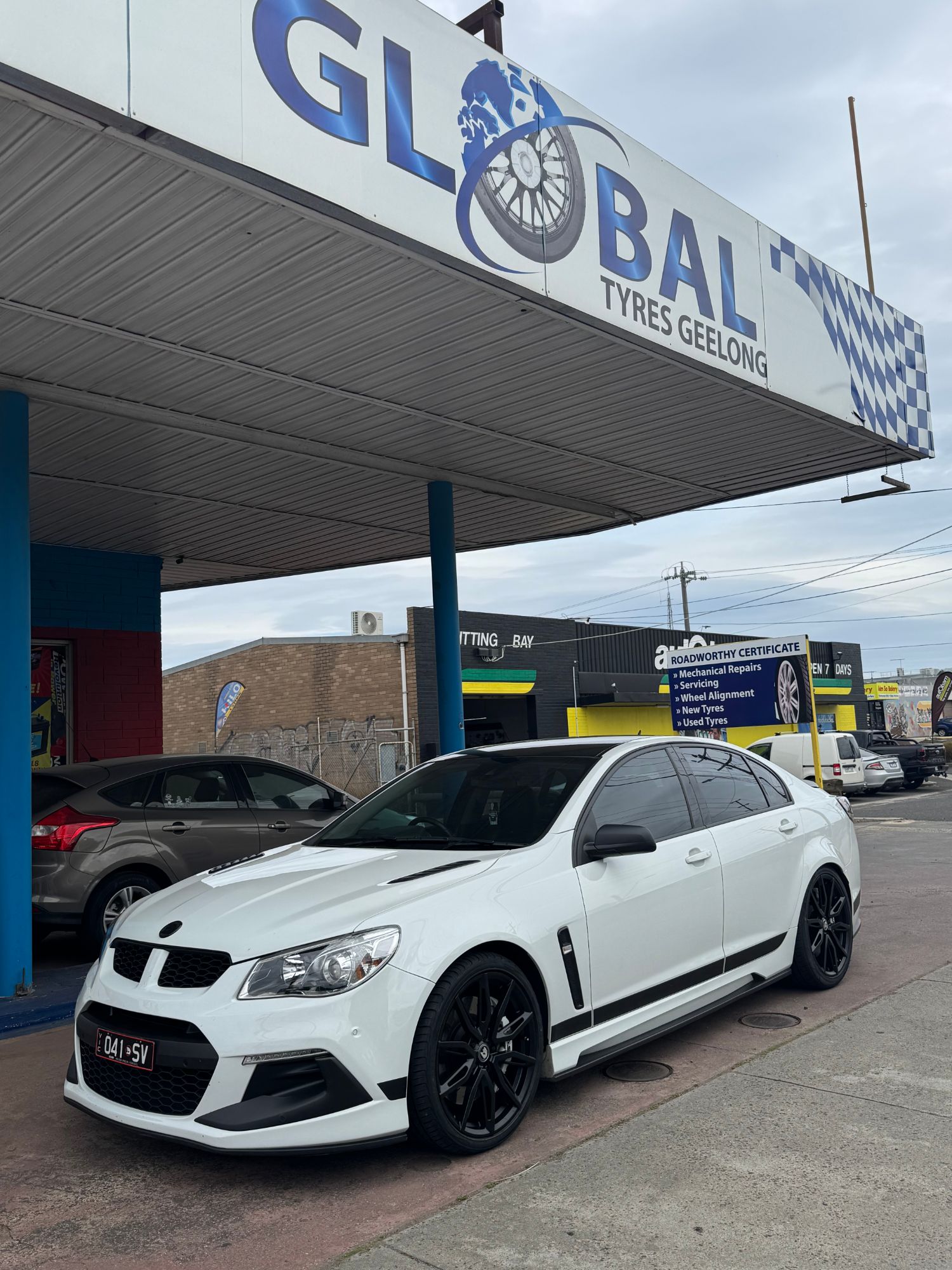 Global Tyres Geelong shopfront in North Geelong